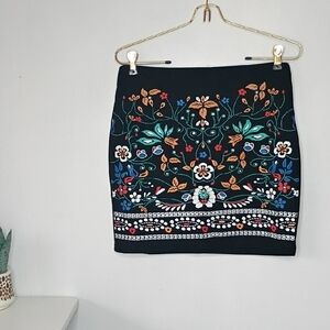 Shein Floral Embroidered Black Mini Skirt Size Medium 6
